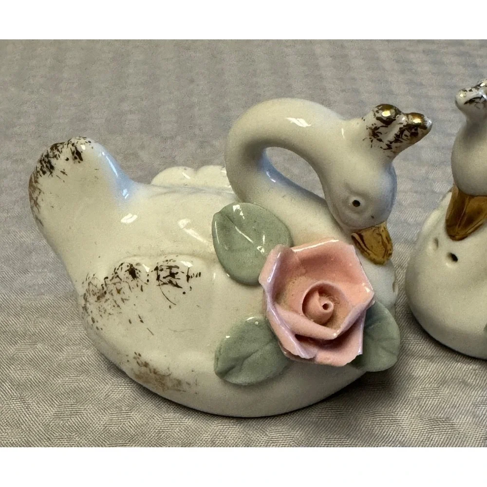 Lefton china hand